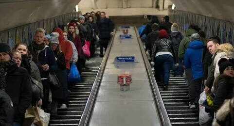 Japan Escalator Etiquette: Why Tokyo and Osaka Stand on Opposite Sides (And 9 Other Unspoken Rules)